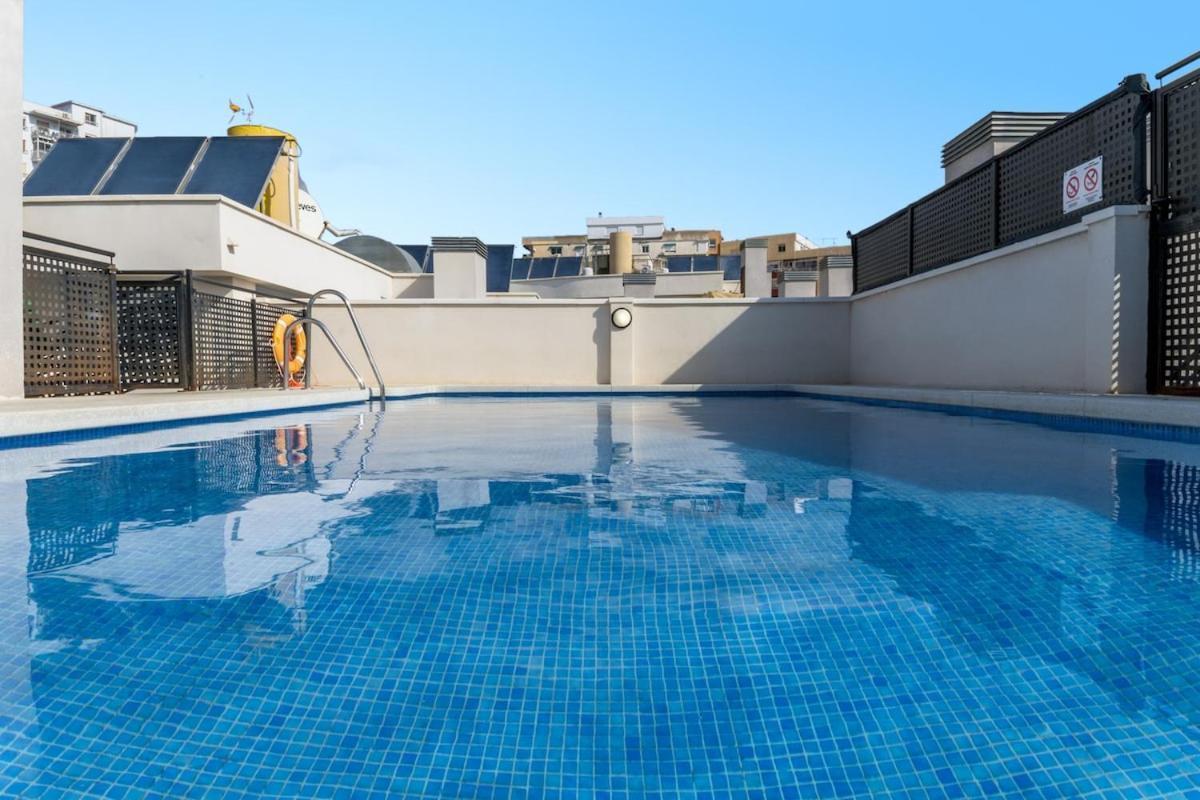 -Malagasunapts- Modern Citycentre Pool&Parking Εξωτερικό φωτογραφία