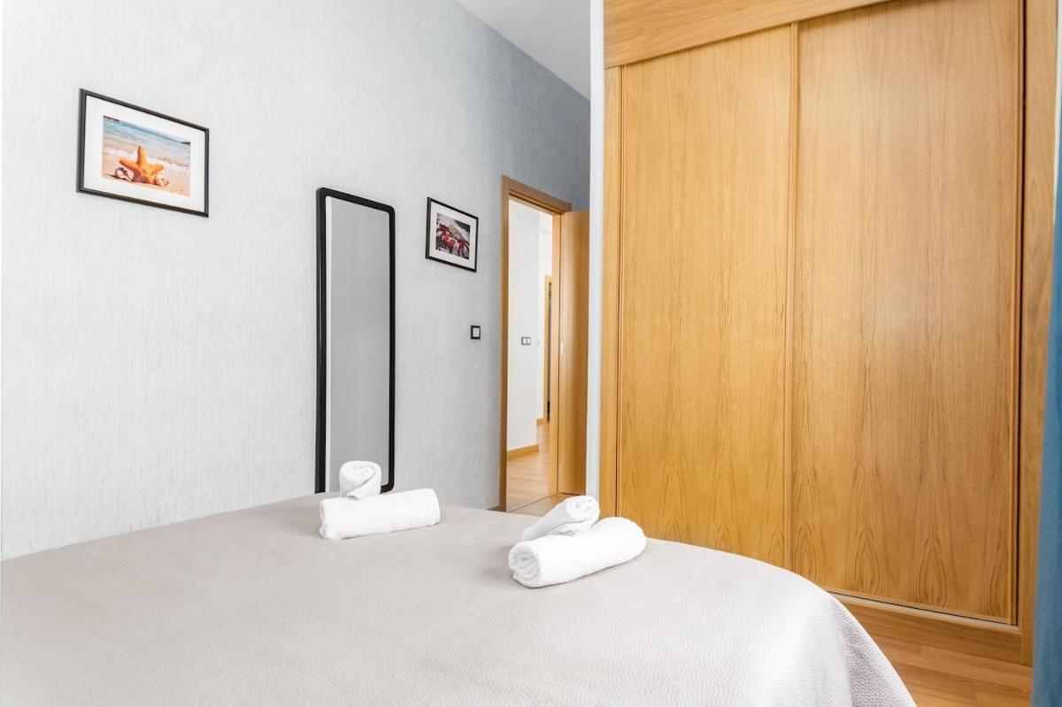 -Malagasunapts- Modern Citycentre Pool&Parking Εξωτερικό φωτογραφία