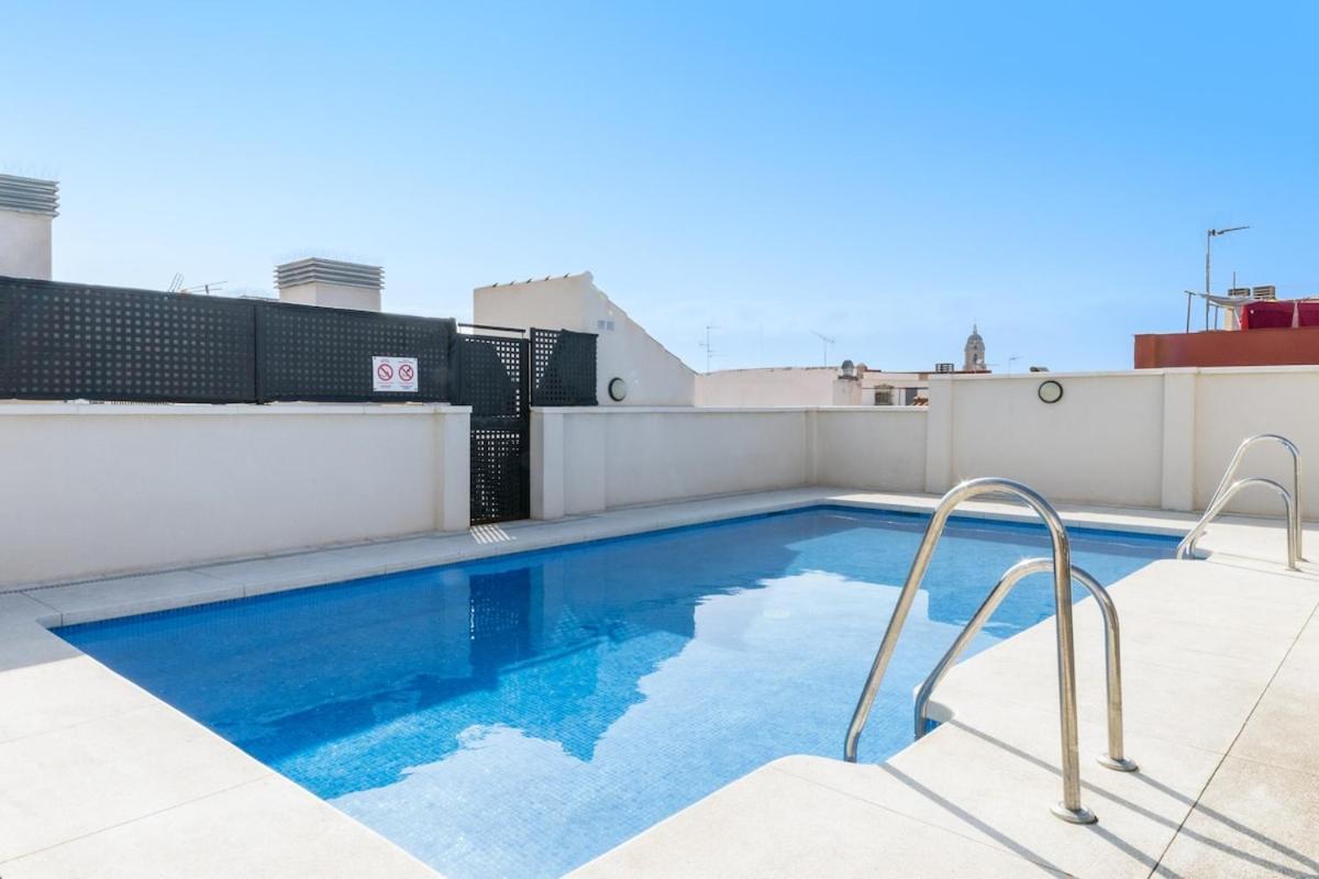 -Malagasunapts- Modern Citycentre Pool&Parking Εξωτερικό φωτογραφία