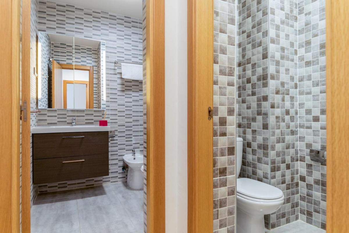 -Malagasunapts- Modern Citycentre Pool&Parking Εξωτερικό φωτογραφία